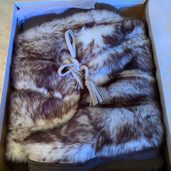 Victorias Secret vintage Colin Stuart Yeti fur boot suede trim . White and brown - Picture 1 of 8